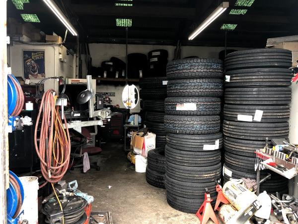 Ramon's Commercial Tires