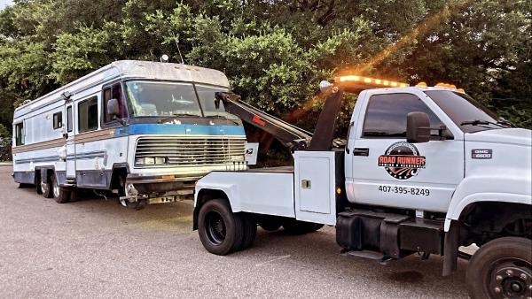 Road Runner Towing & Recovery