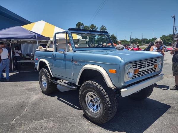 Locke's Kustom Autobody