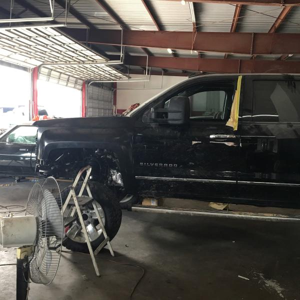 General Mechanics & Transmissions Paint and Body Shop