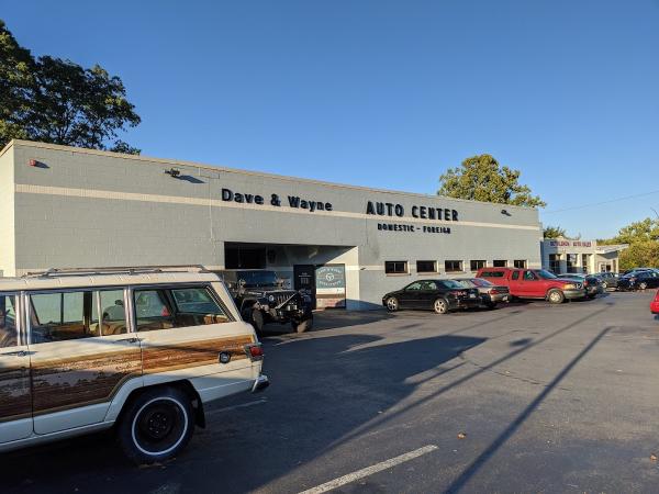 Dave & Wayne Auto Center