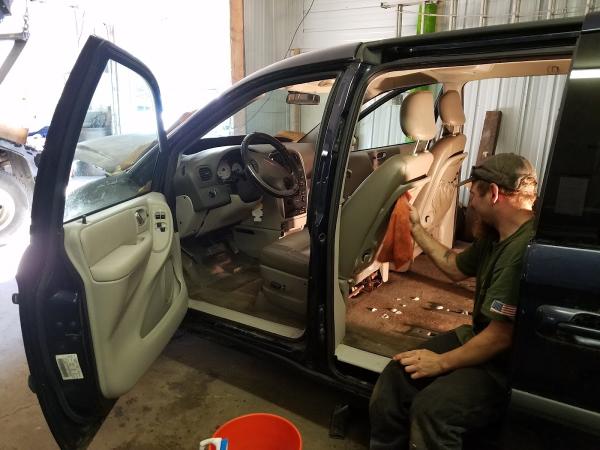 Lupo's Auto Repair & Towing