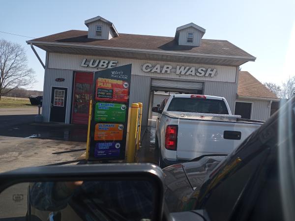 Wiley's Drive Thru Wash and Lube