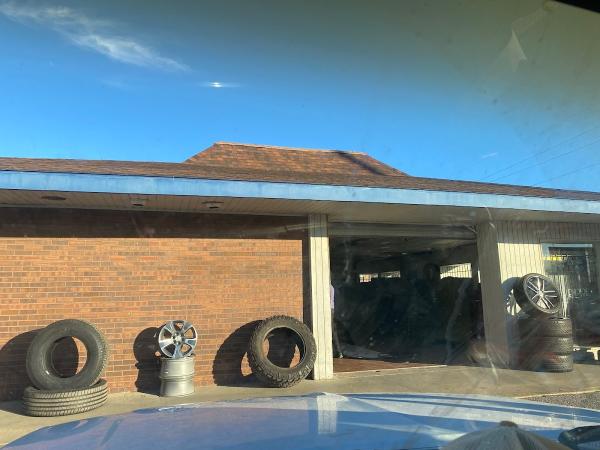 Cj's New & Used Tire Shop