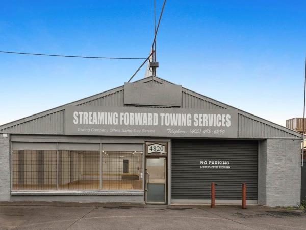 Streaming Forward Towing Services