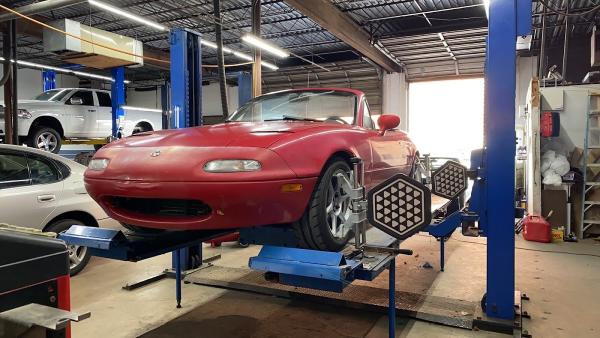 Straightline Automotive