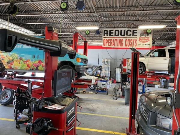 Crossroads Tire & Automotive Service Tire Pros