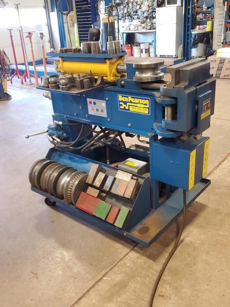 Lou's Custom Exhaust