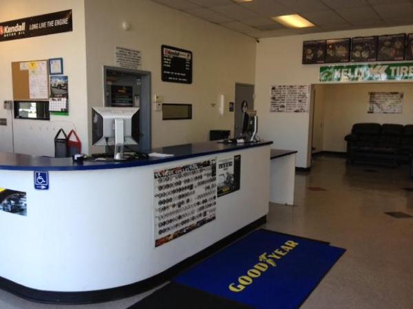 Carmichael Tire & Auto