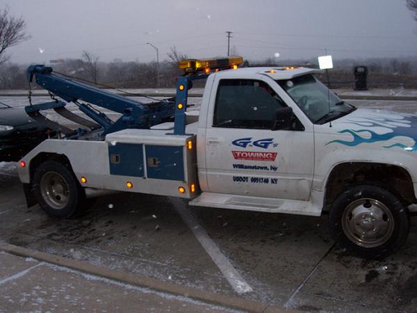 G&g's Towing 24 HR