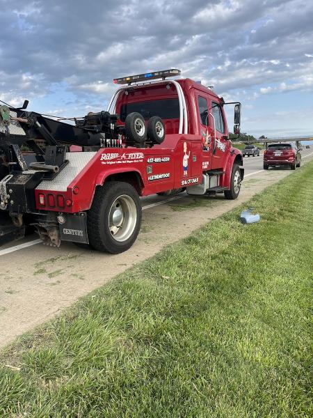 Henry's Towing Service LLC