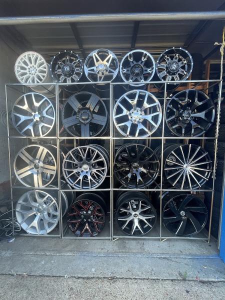 Geno's Discount Tire