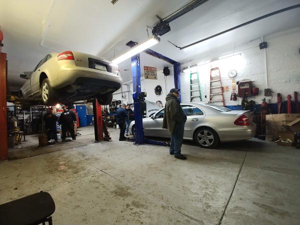 Alberto's Auto Repair